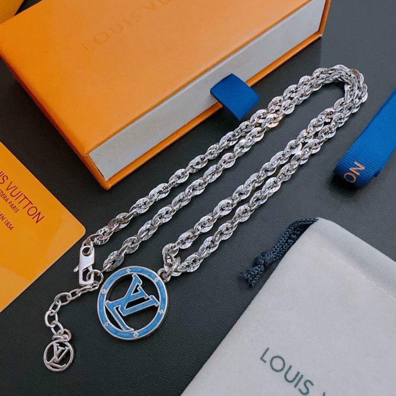 LV Necklace 05yxh69